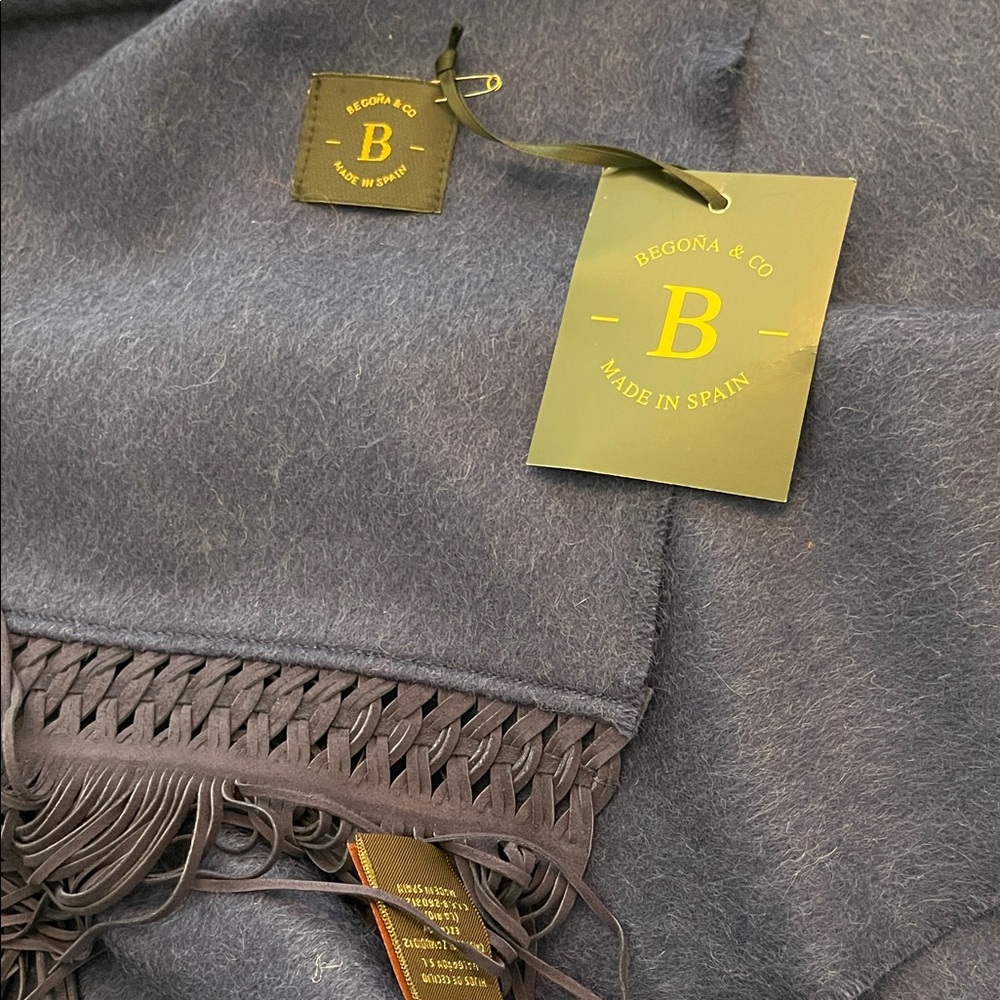 Begoña & Co navy blue Fringe Scarf